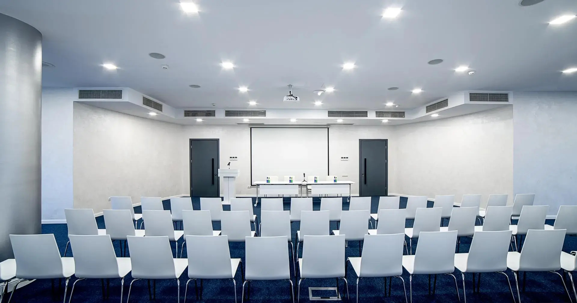 Photo - Meta Business Hotel
