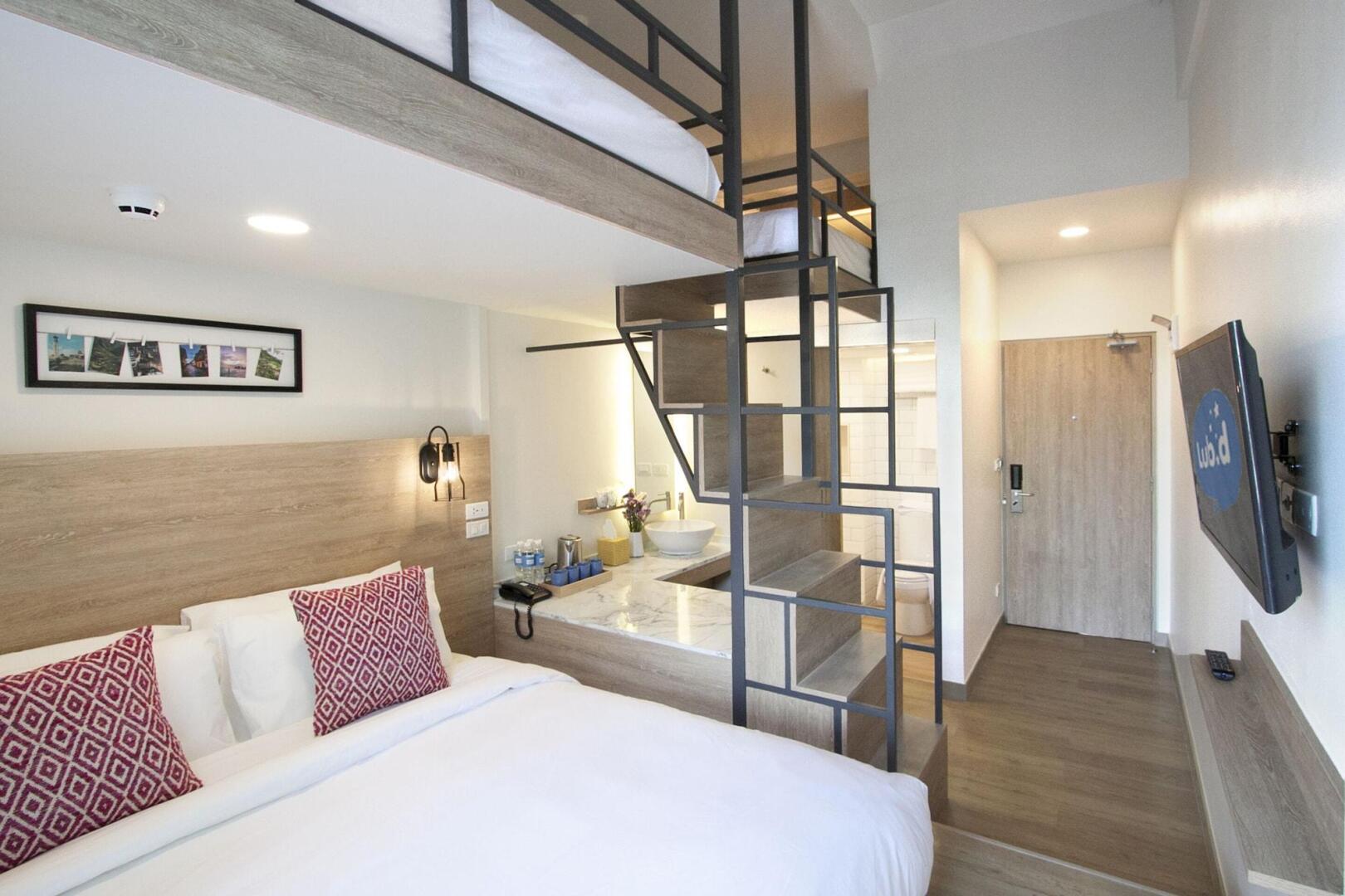 Foto - Lub d Manila Makati - Central Makati, Near Nightlife