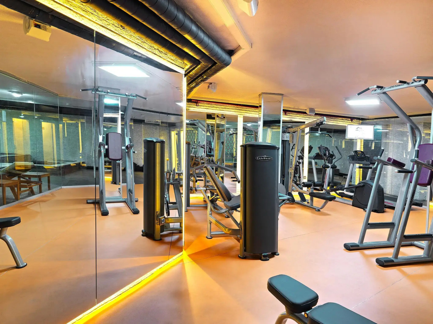 Photo - White Monarch Hotel