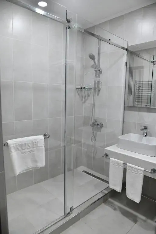 Photo - Krokus Plaza