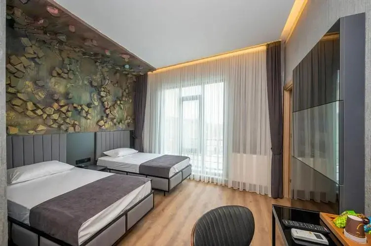 Photo - Continental Airport Hotel