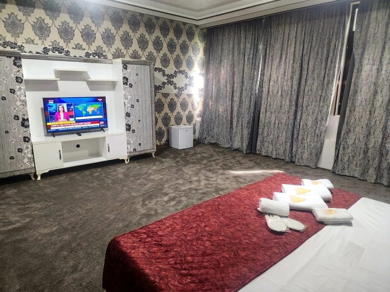 Photo - Amazon Hotel - Free Massage