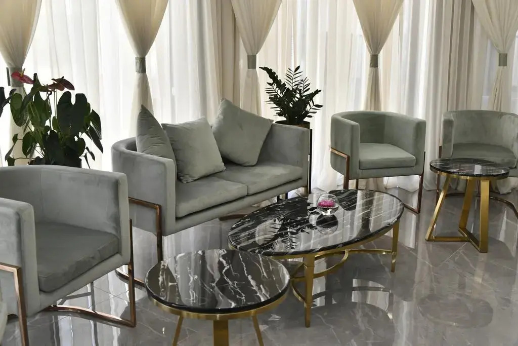 Photo - Krokus Plaza