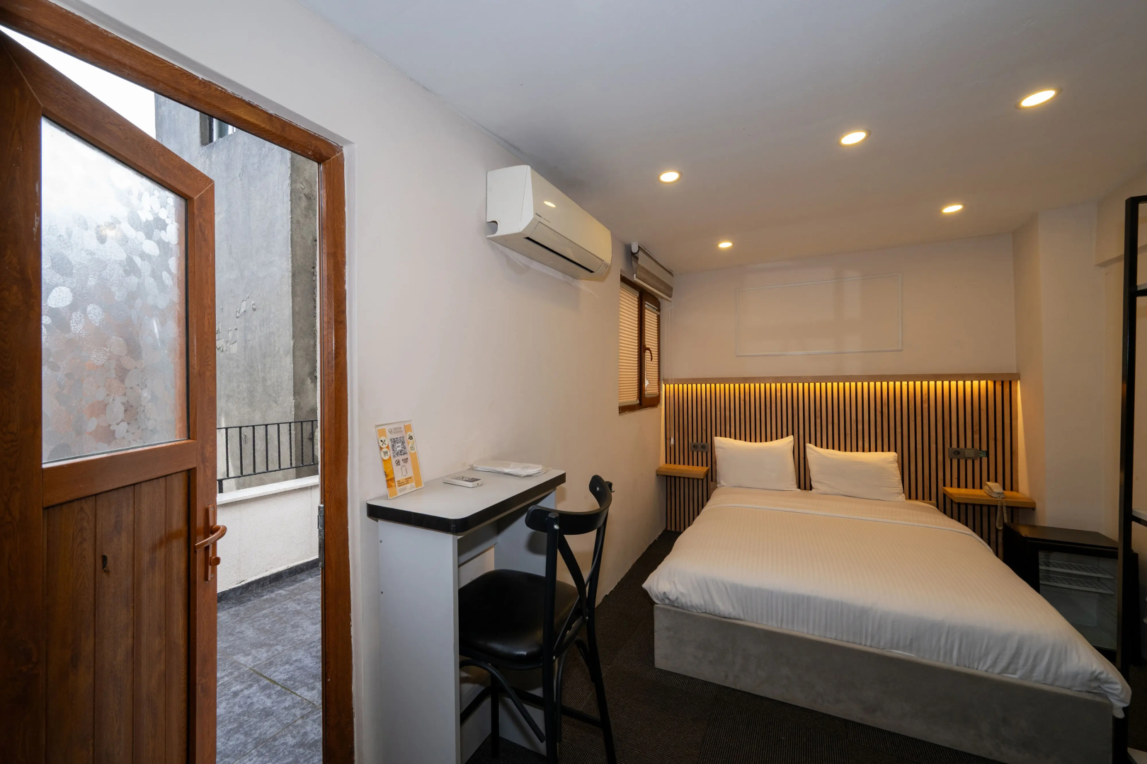 Photo - Rafinn Hotel