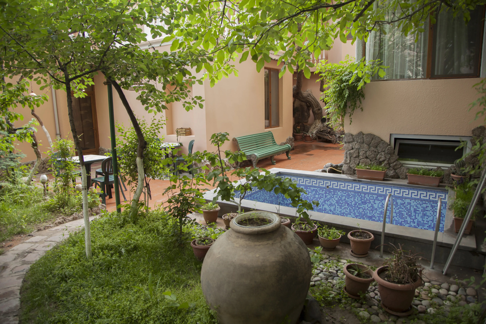 Photo - Hin Yerevantsi Hotel