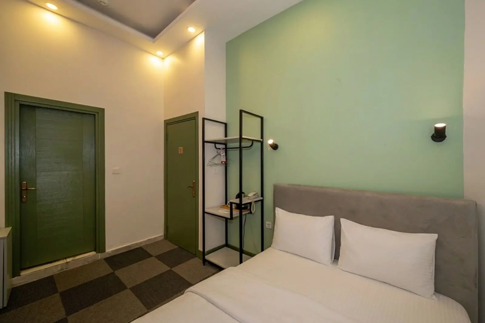 Photo - Rafinn Hotel