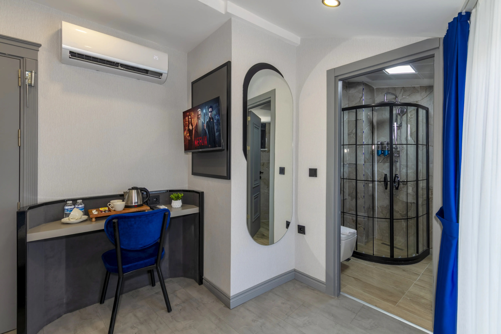 Photo - The Private Airport Hotel