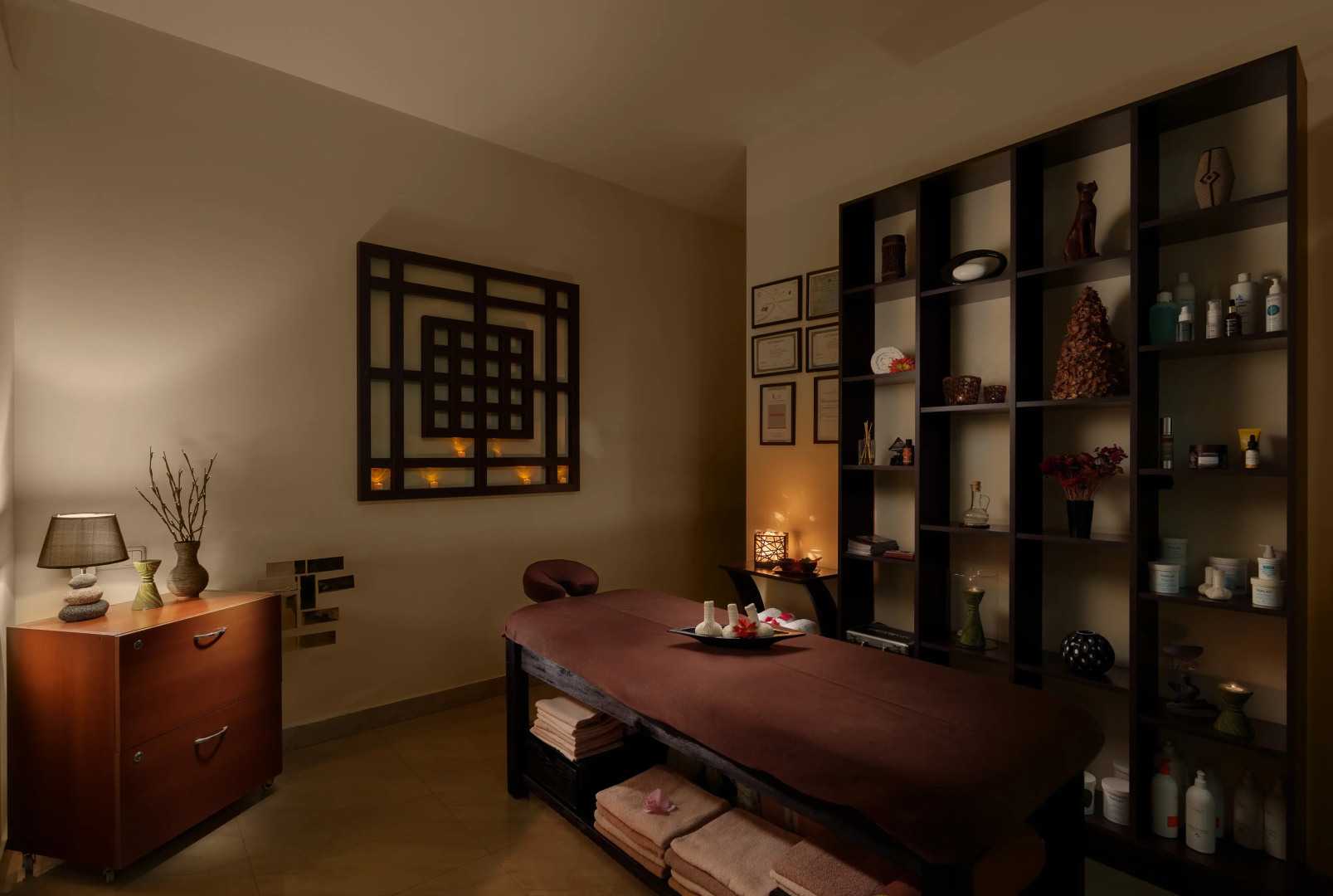 Photo - Ani Plaza Hotel