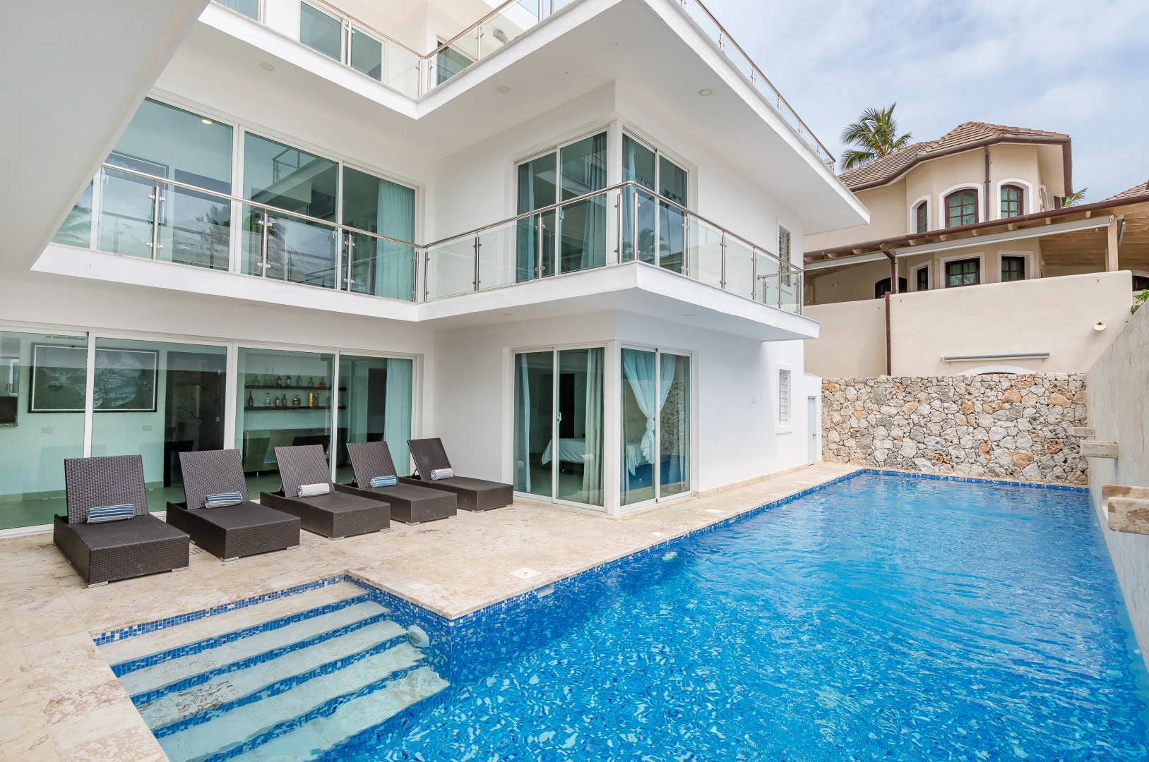 Foto - VILLA PANDORA BEACH FRONT ViLLA WITH CHEF GAME ROOM POOL