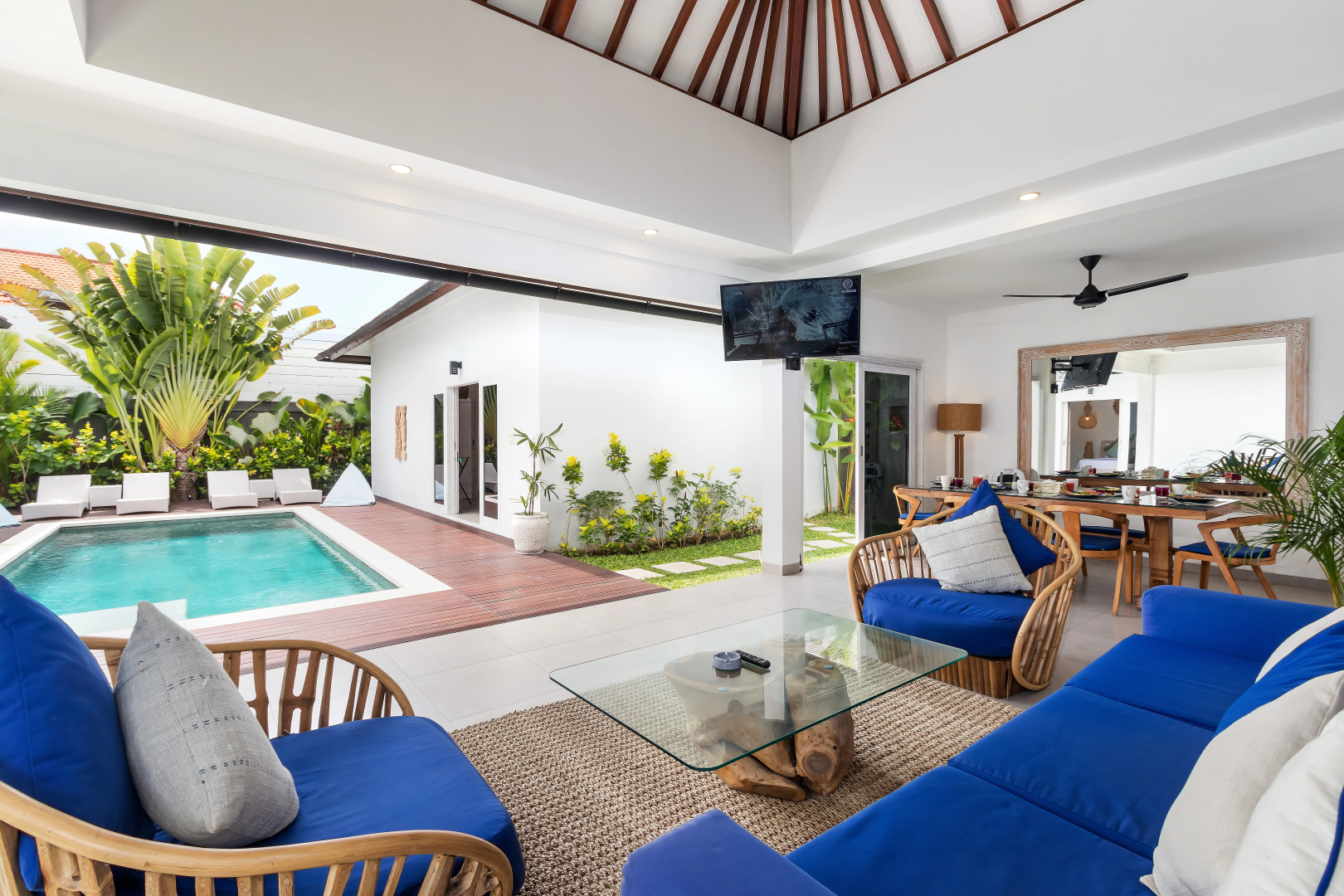 Photo - Villa Hiburan 2 by Villa Finder