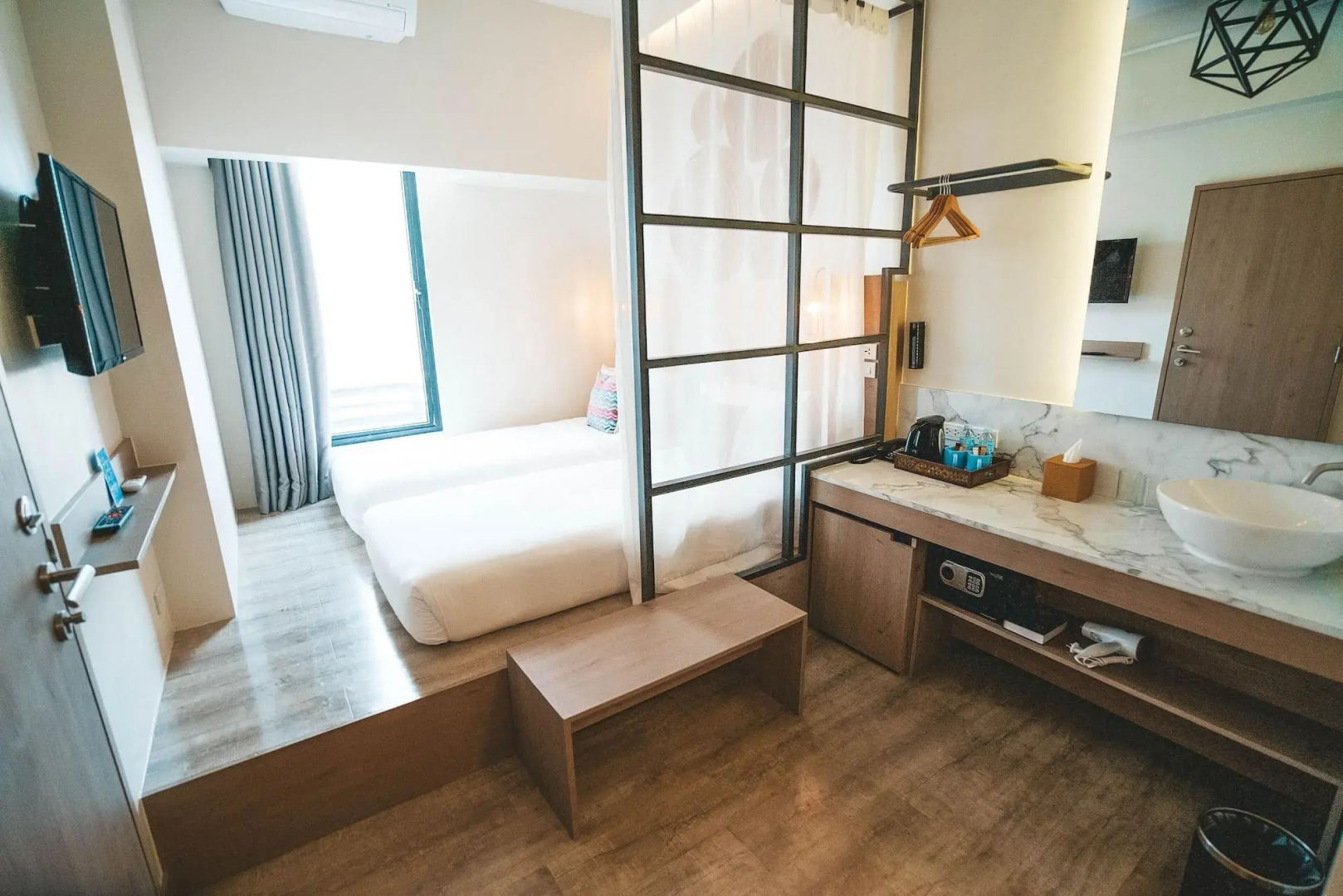 Foto - Lub d Manila Makati - Central Makati, Near Nightlife