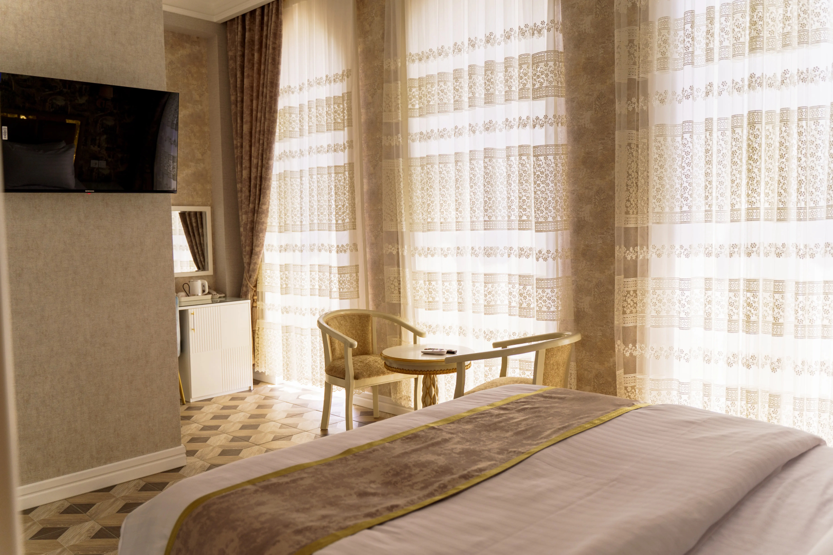 Foto - AYNIY Hotel