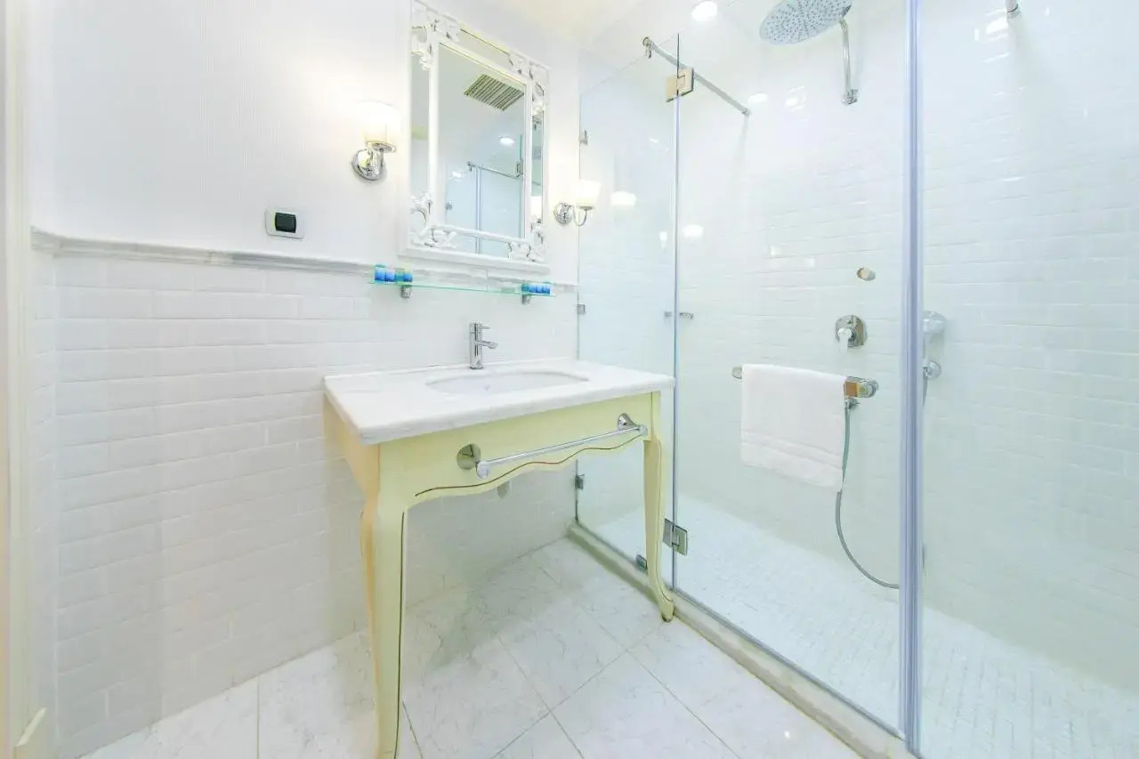 Photo - Sapphire Marine