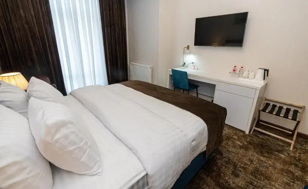 Photo - Garnet Mir Hotel