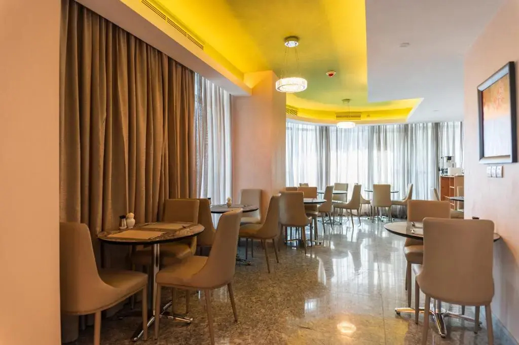 Photo - Nile Suites Plaza Apartments
