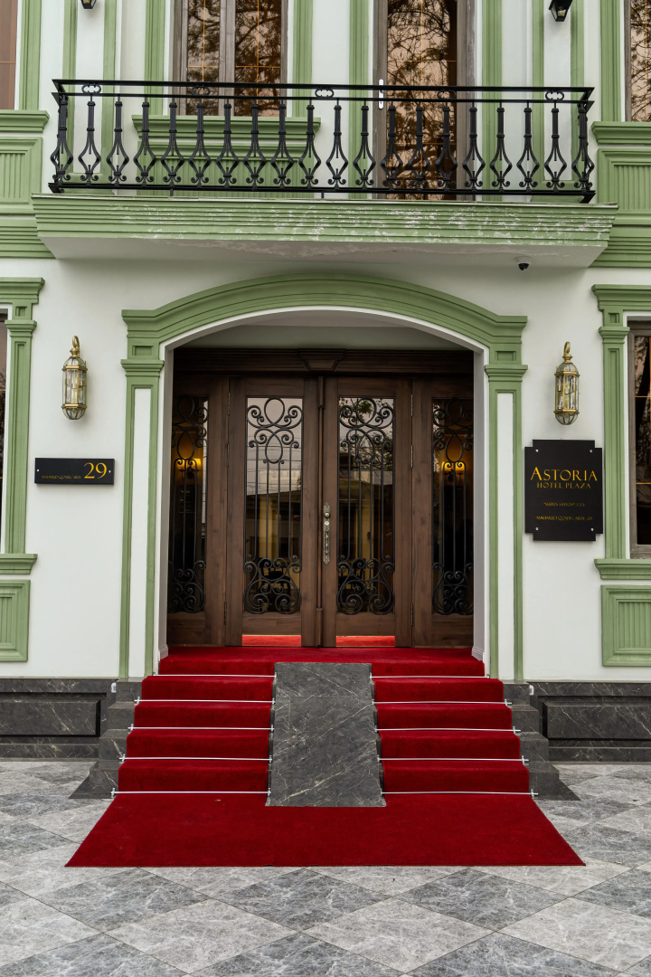 Photo - Astoria Plaza Hotel