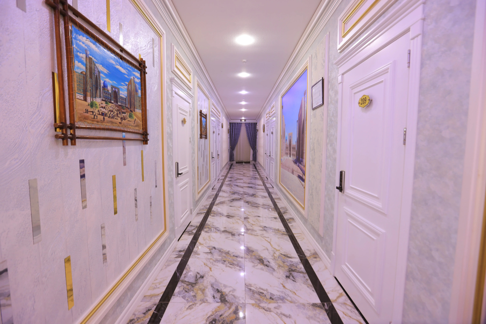 Foto - AYNIY Hotel