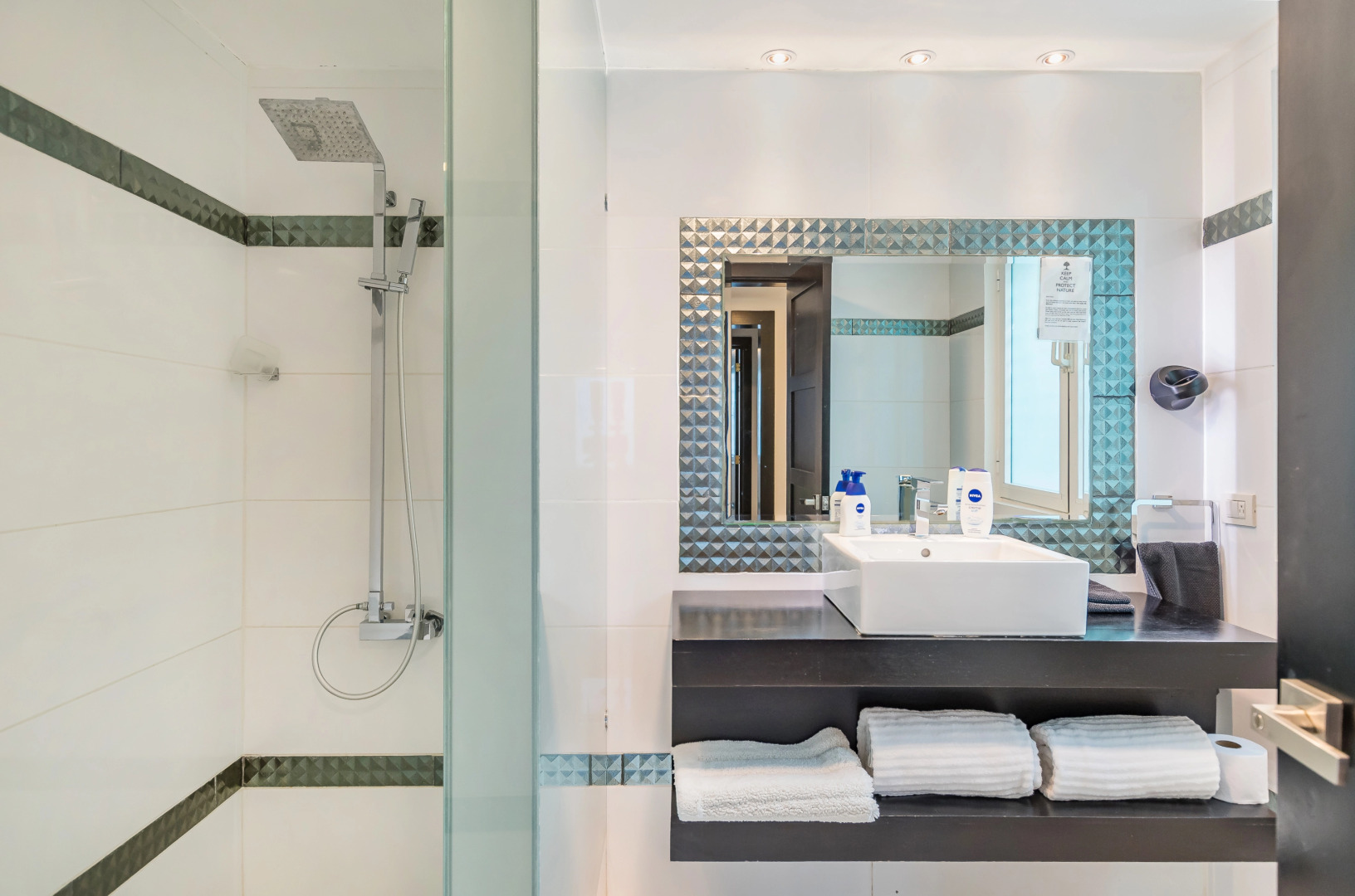 Foto - VILLA PANDORA BEACH FRONT ViLLA WITH CHEF GAME ROOM POOL