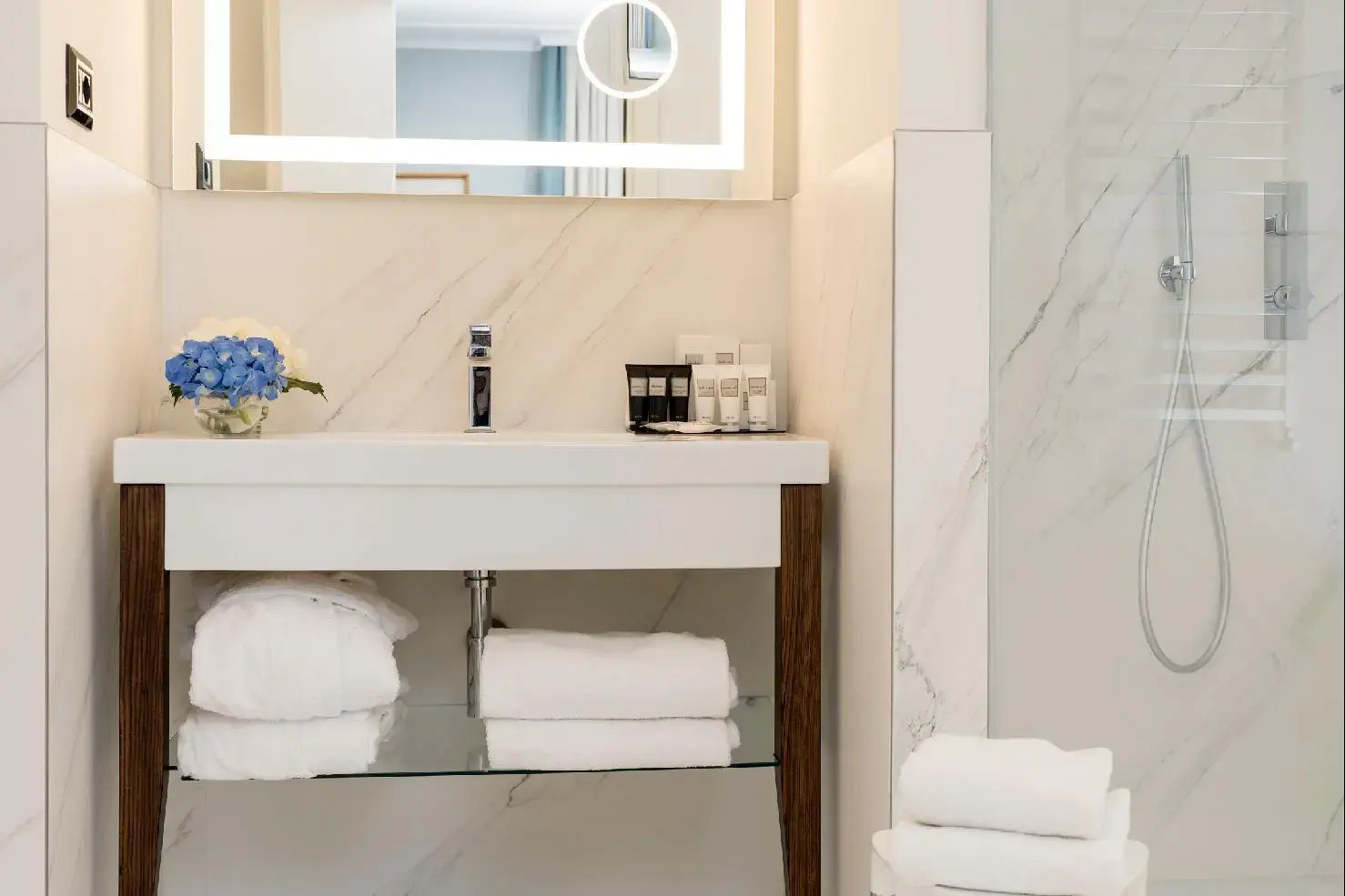 Photo - Bettoja Hotel Mediterraneo