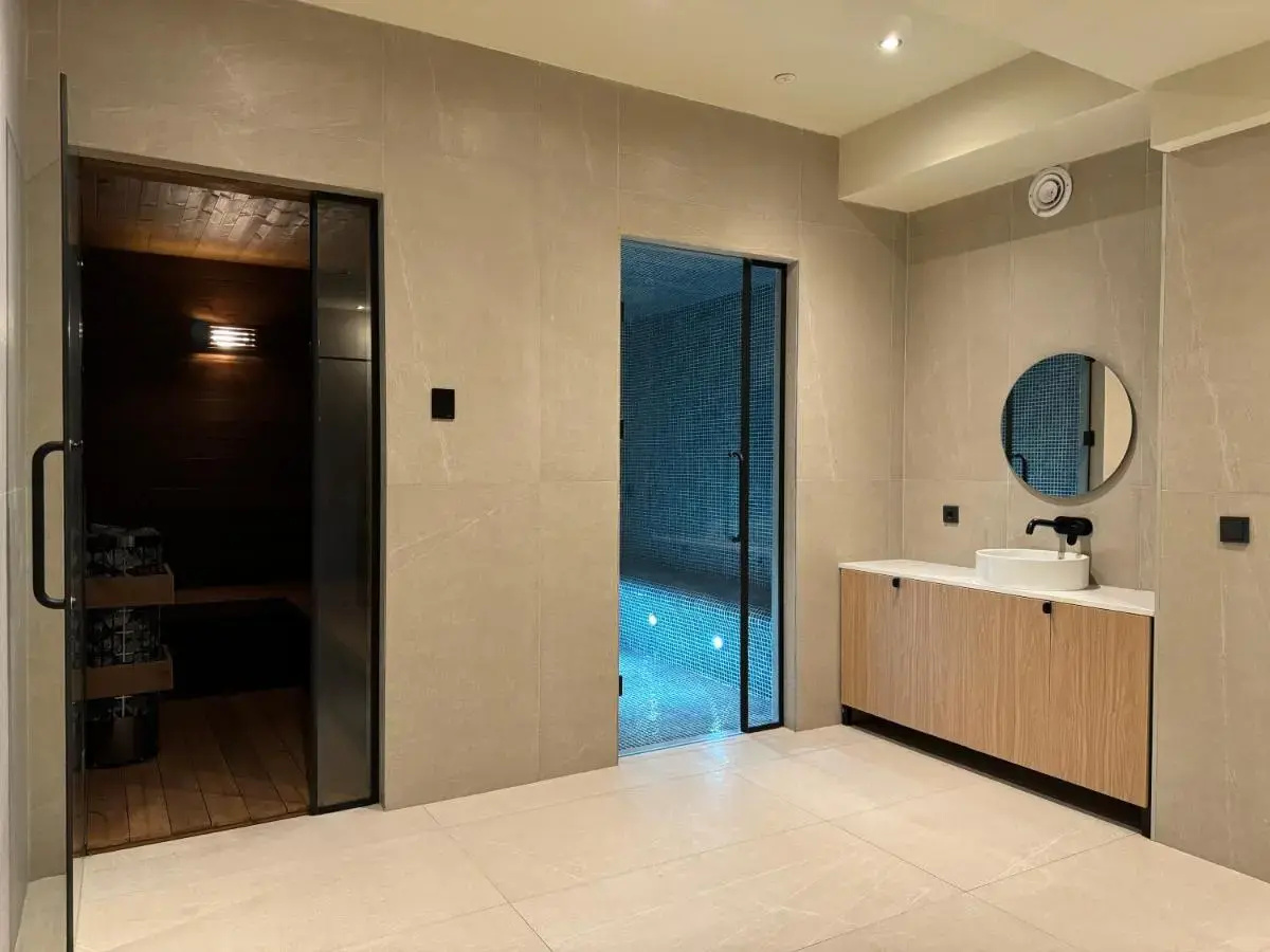 Foto - Design Hotel & Private Spa - Tbilisi Edition