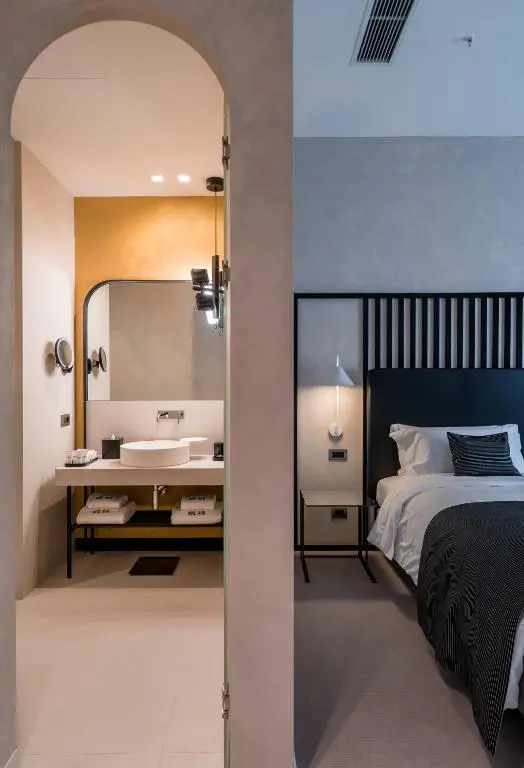 Photo - Monograph Freedom Square