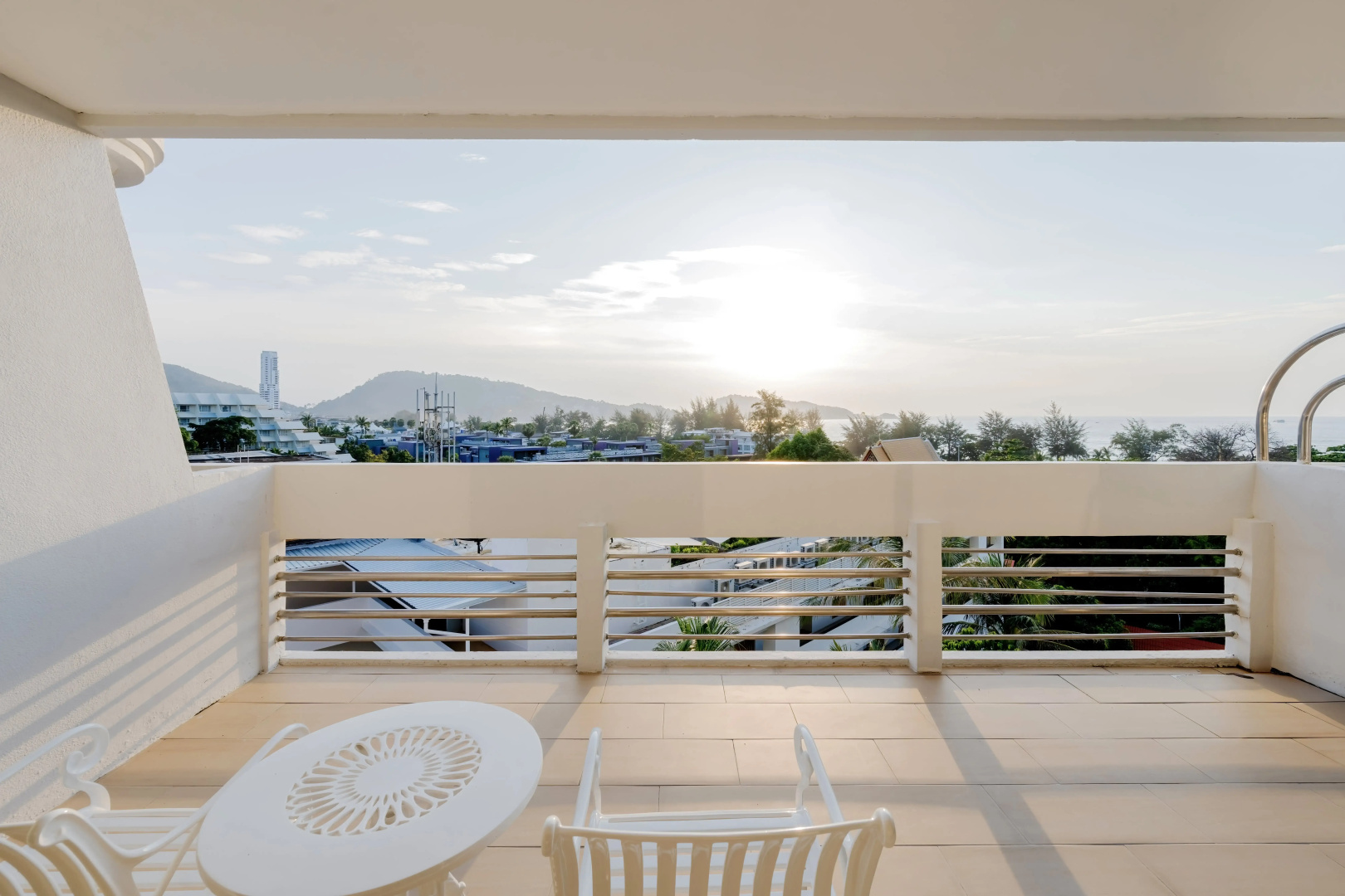 Foto - Andaman Beach Suites Hotel, Patong Phuket