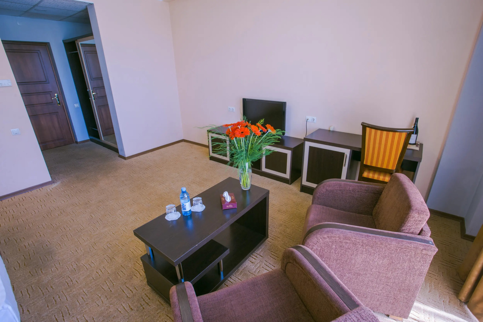 Foto - Ani Central Inn