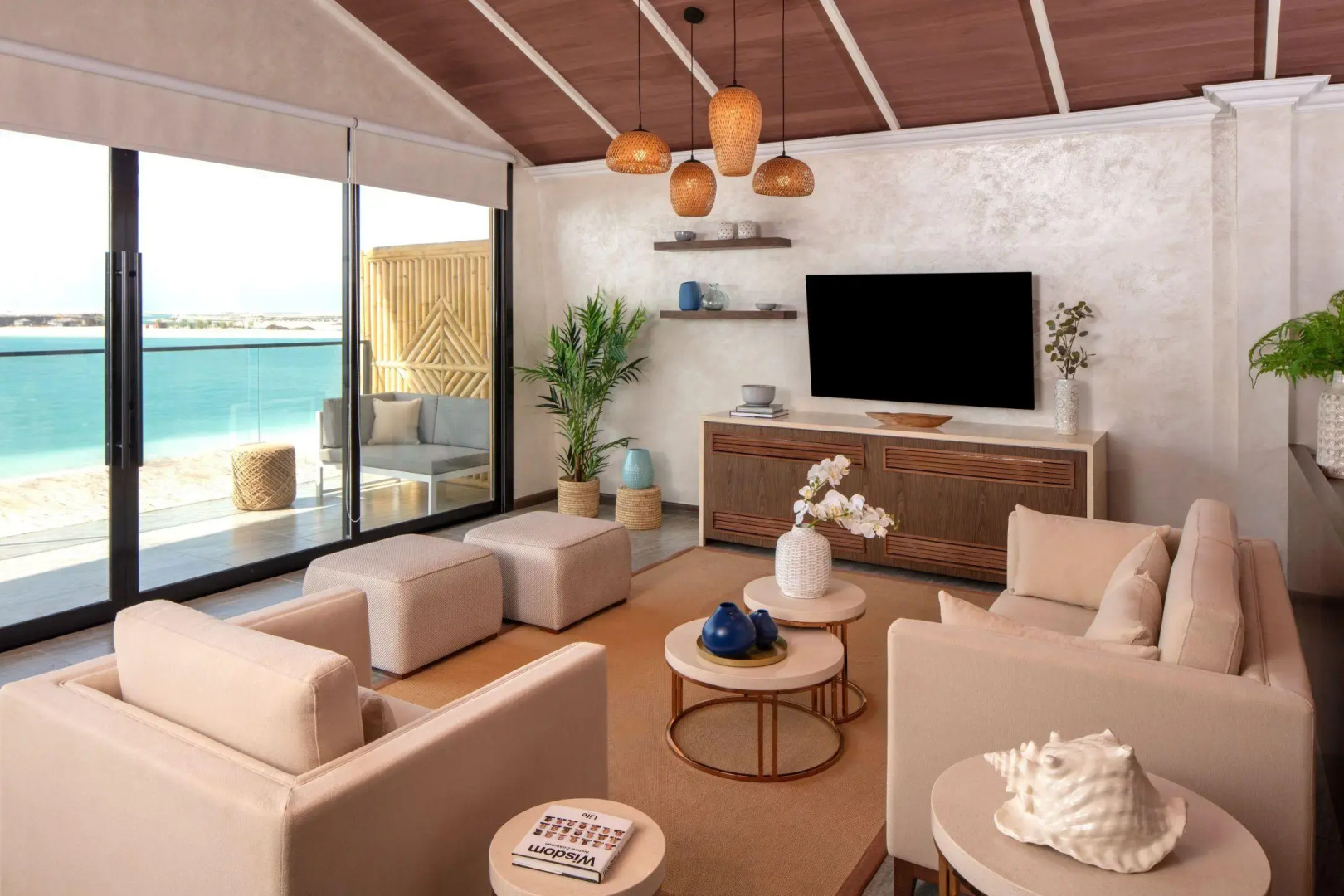 Photo - Anantara World Islands Dubai Resort