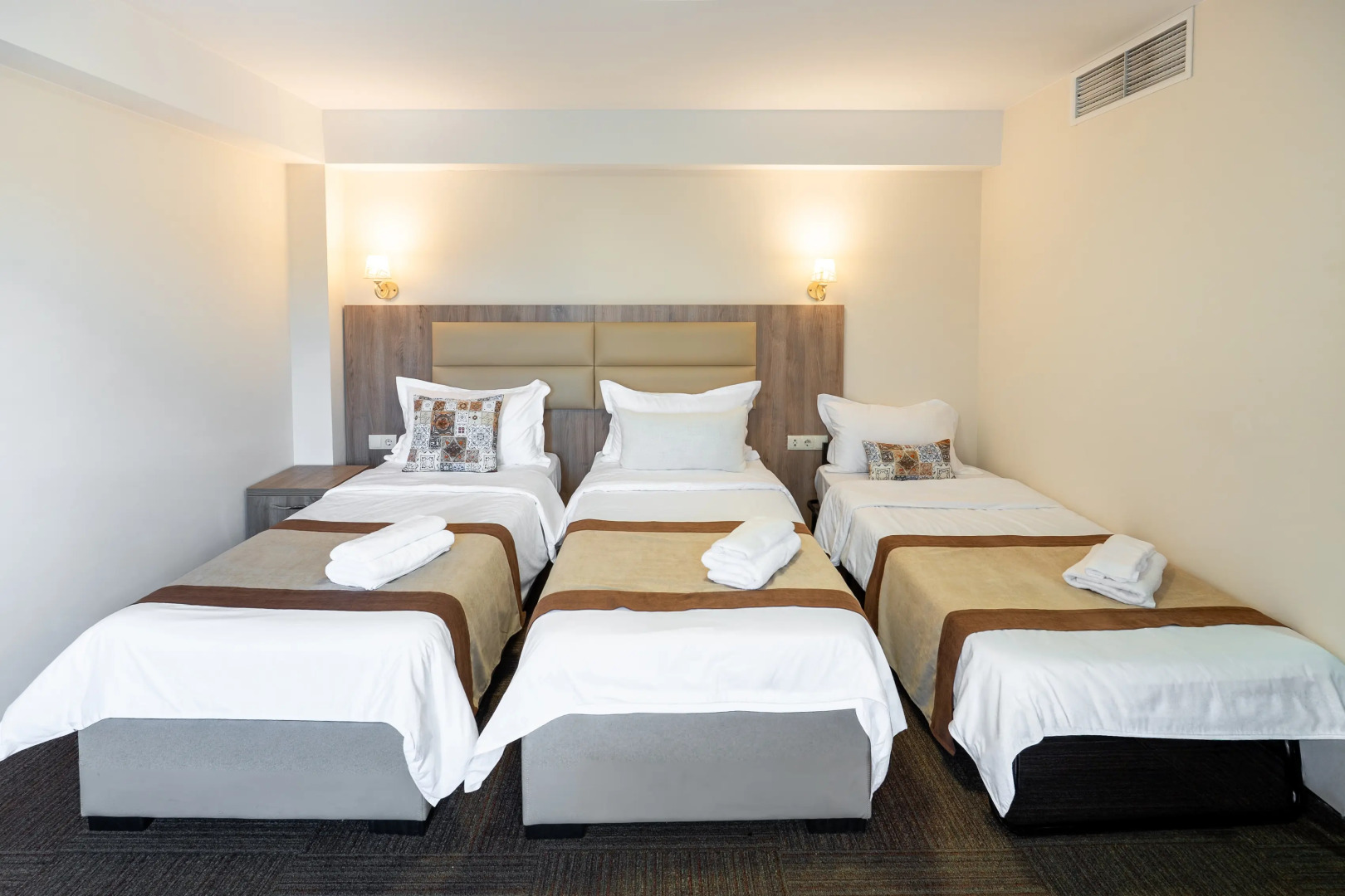 Foto - Hotel Somi Inn