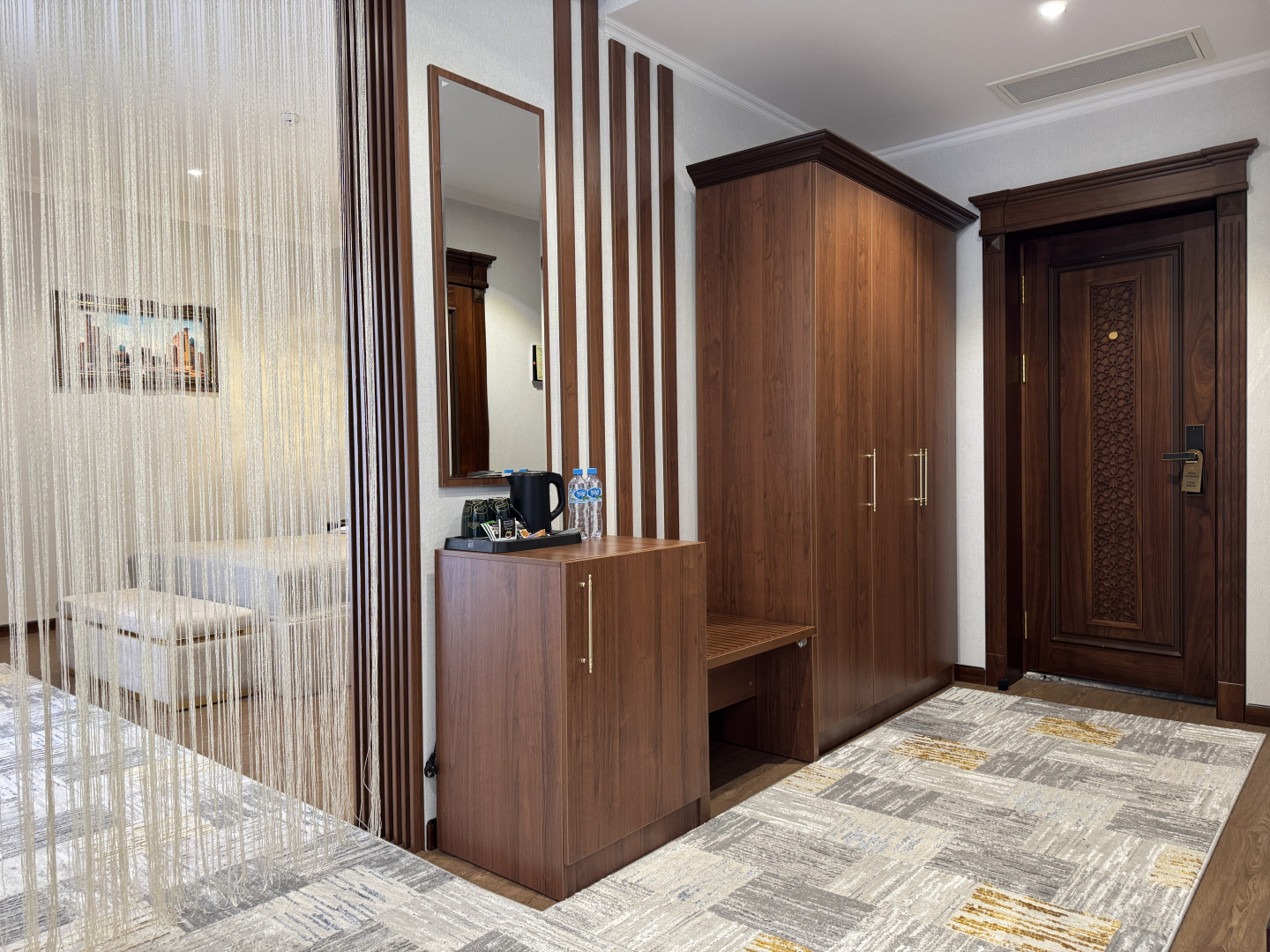 Foto - Karvon Plaza Hotel