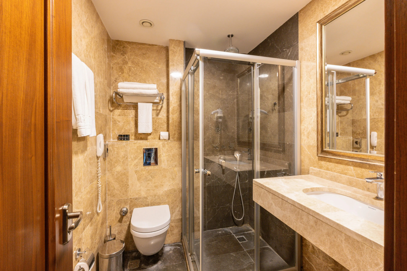 Foto - Crestium Taksim Prive & Spa