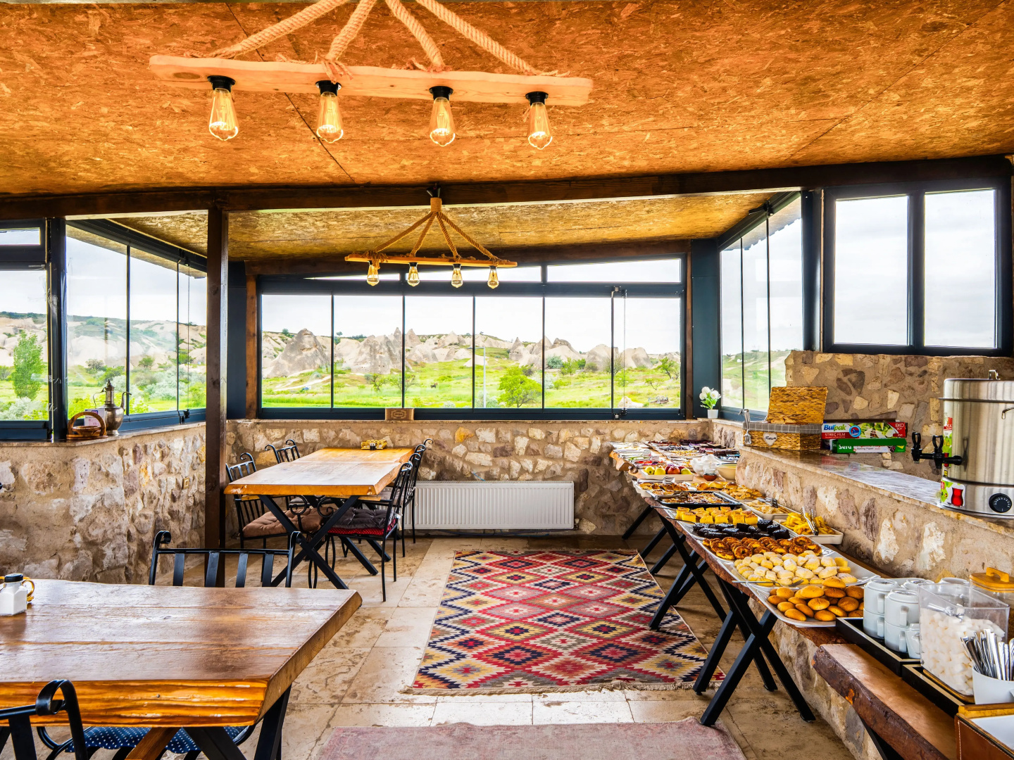 Photo - Ala Stone Hotel