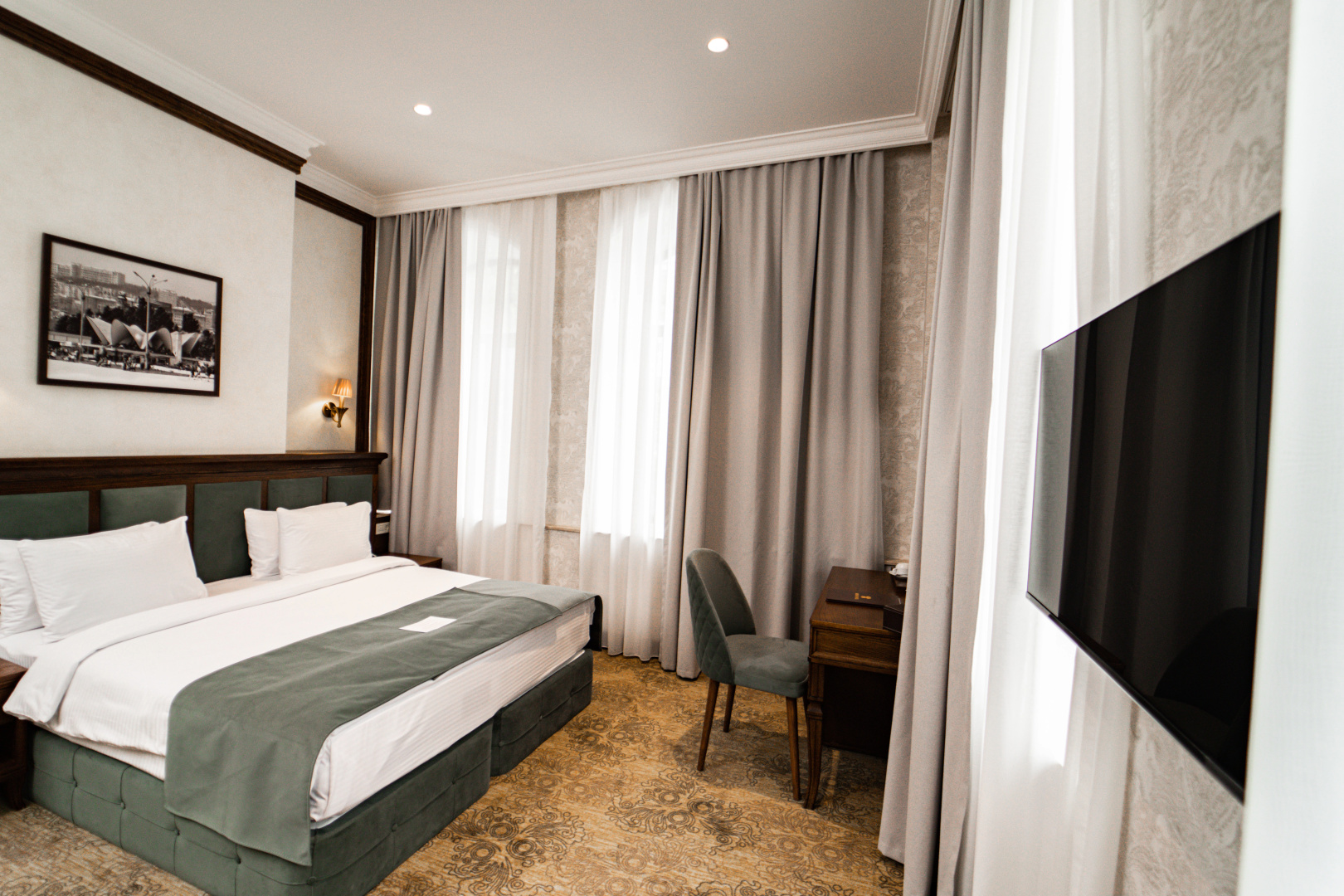 Photo - Midway Baku Hotel