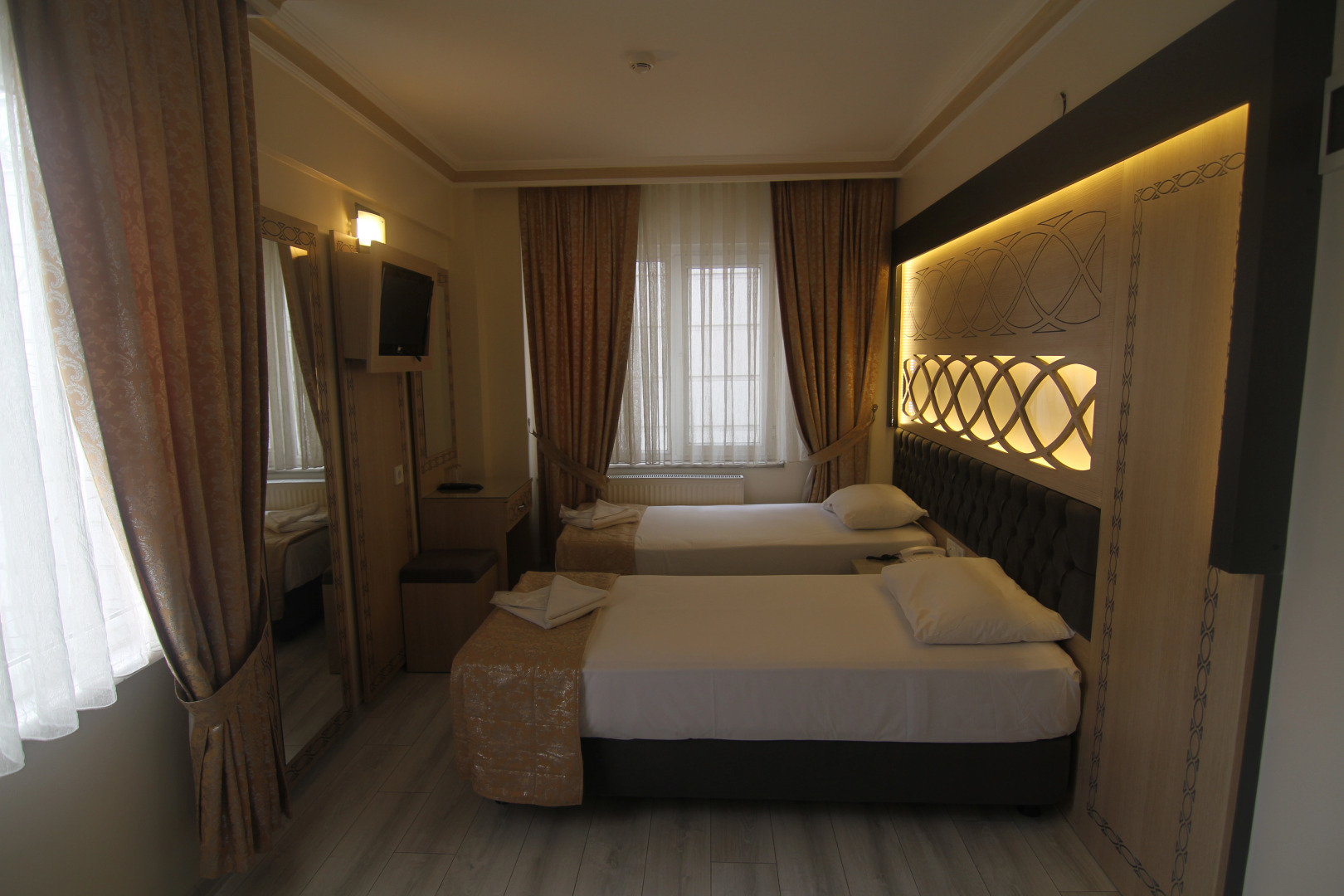 Photo - Grand Liza Hotel