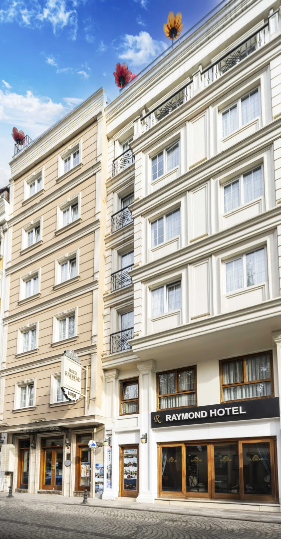 Photo - Raymond Blue Hotel