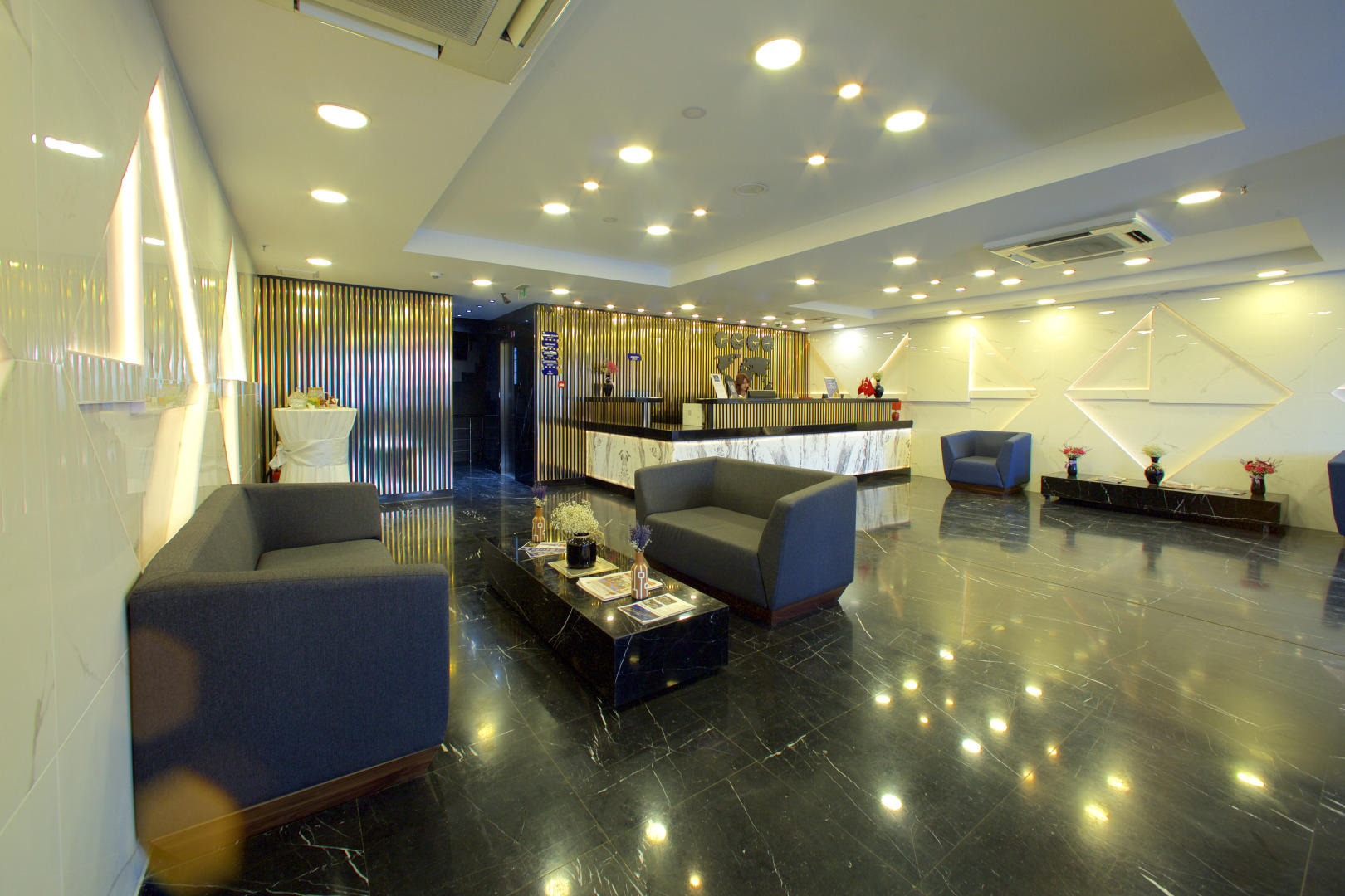 Photo - The Hera Platinum Hotel