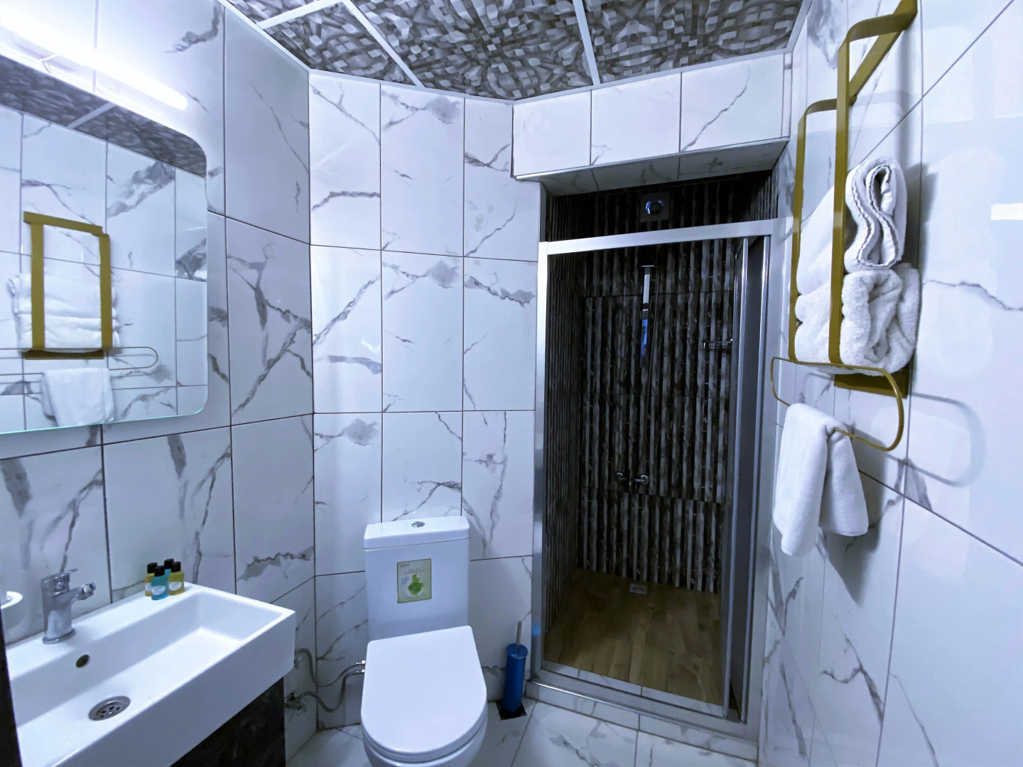 Photo - Orange Airport Hotel