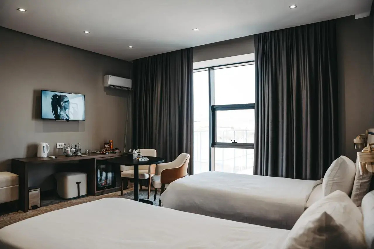 Photo - Port Marine Hotel By HOLLYWOOD