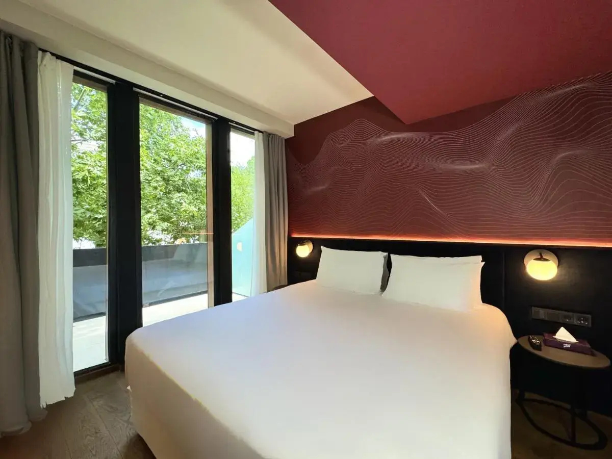 Foto - Design Hotel & Private Spa - Tbilisi Edition