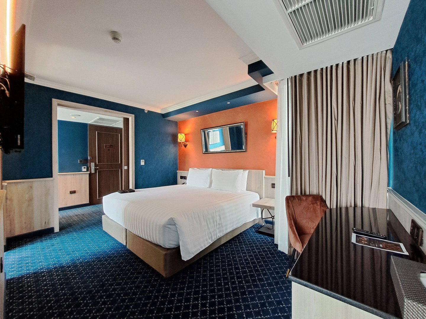 Foto - The Coach Hotel Sukhumvit - Asok BTS Bangkok