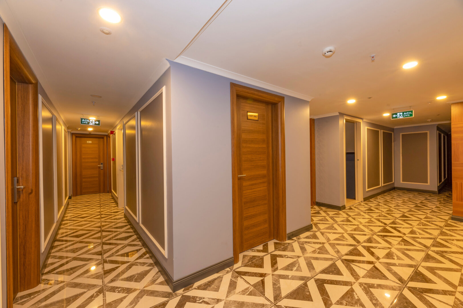 Photo - New Emin Hotel