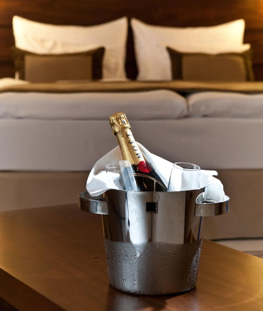 Photo - Capital Plaza Hotel