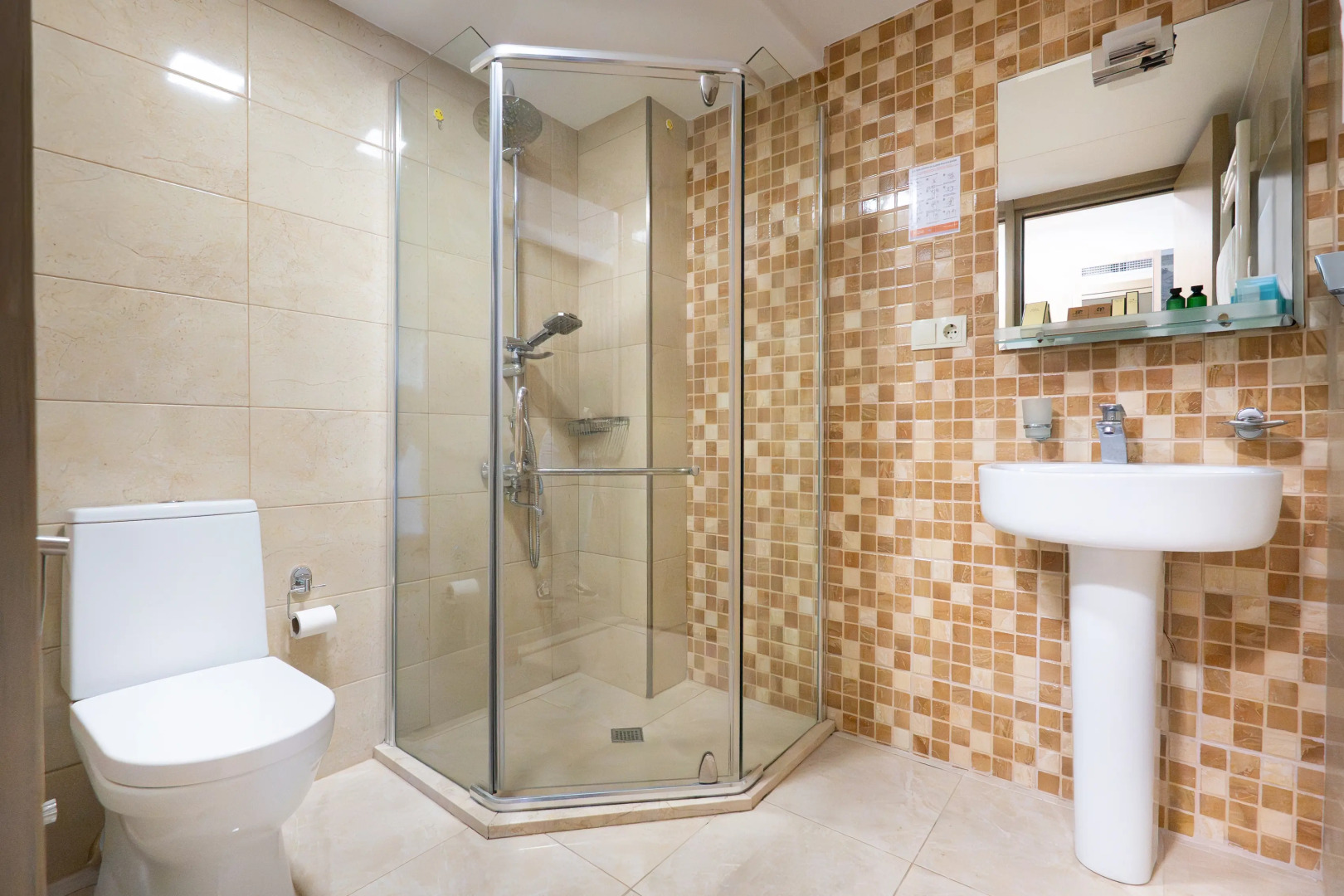 Foto - Hotel Somi Inn