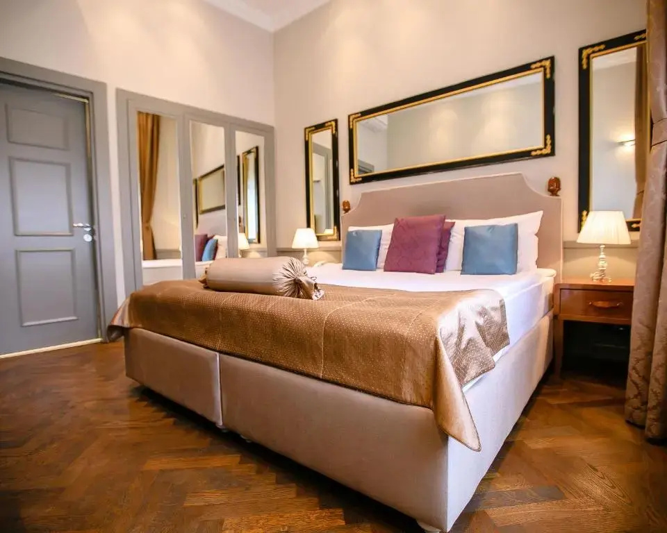 Photo - Seven Rooms Boutique Hotel