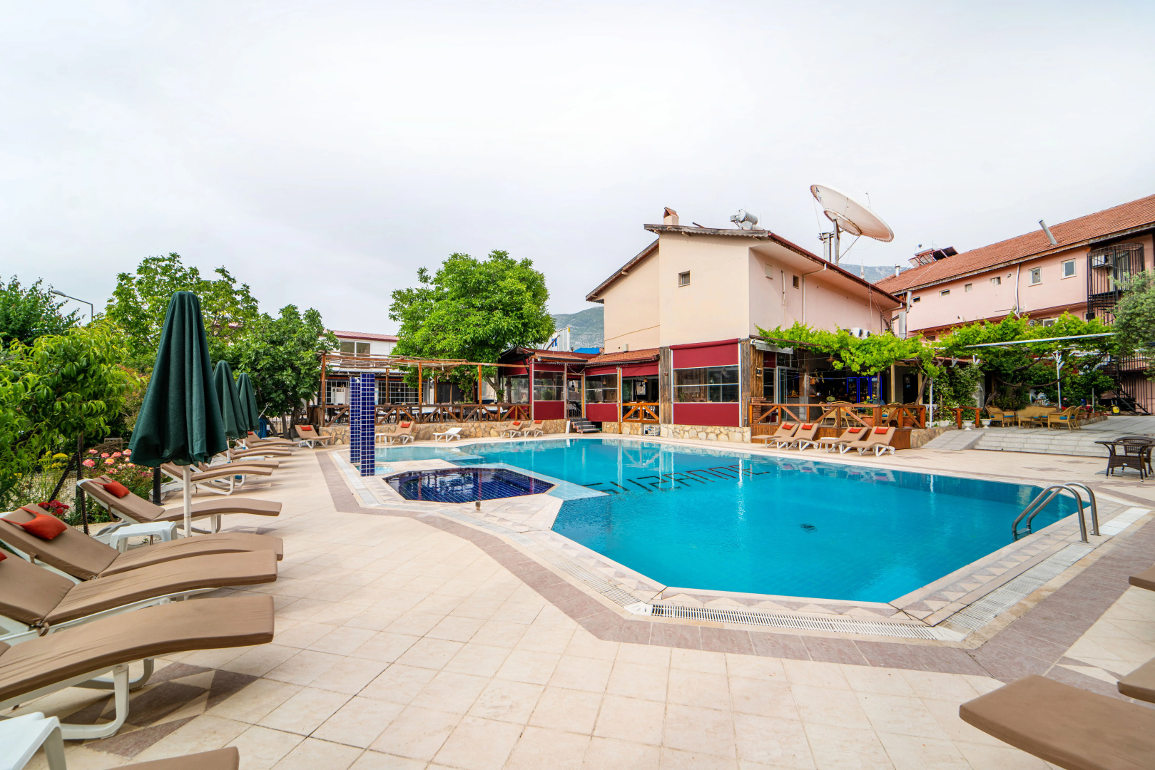 Foto - Suzanne Hotel & Restaurant