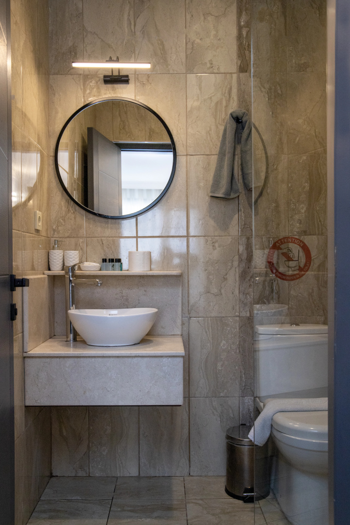 Photo - Galley Hotel
