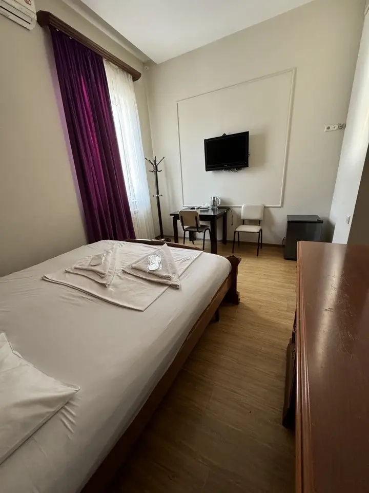 Photo - Bella Hotel