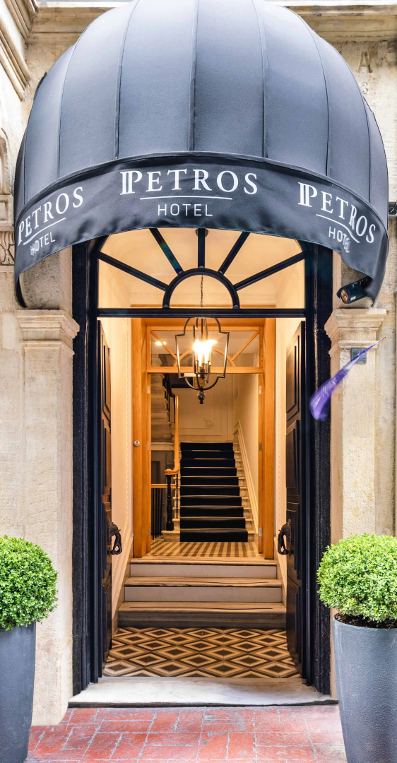 Photo - Petros Hotel