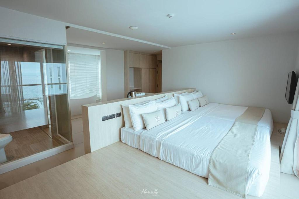 Photo - Worita Cove Hotel