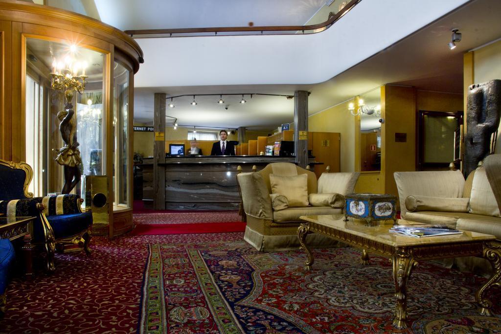 Foto - Mondial Hotel